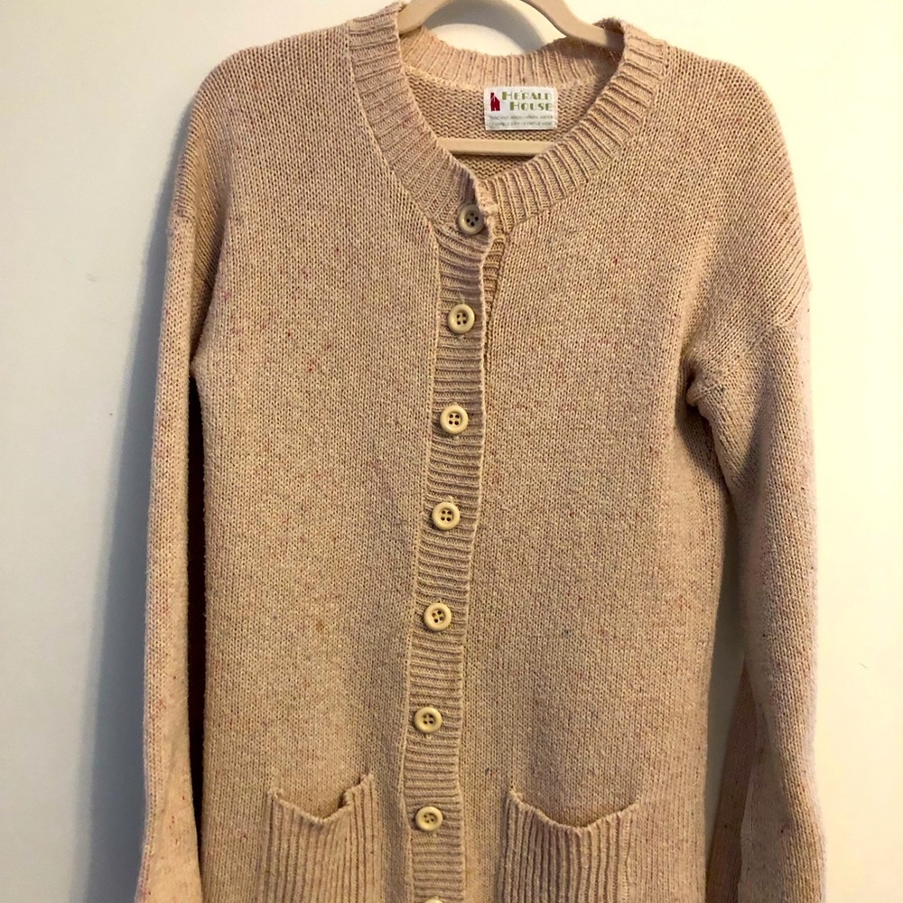 Vintage 70’s grandpa style cardigan. Herald House
